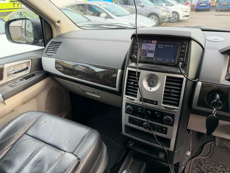 Used Chrysler Grand Voyager 2011 for sale - 77394995: Photo 27