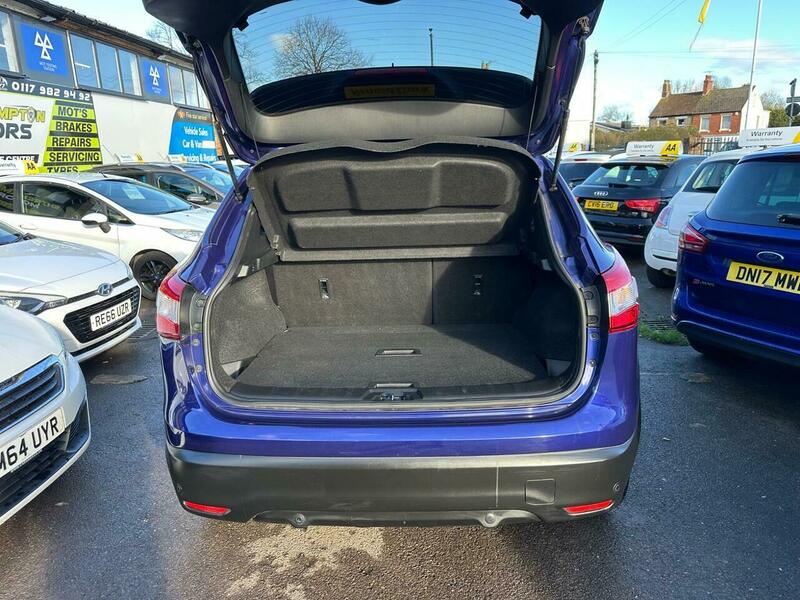 Used Nissan Qashqai 2017 for sale - 77236911: Photo 14