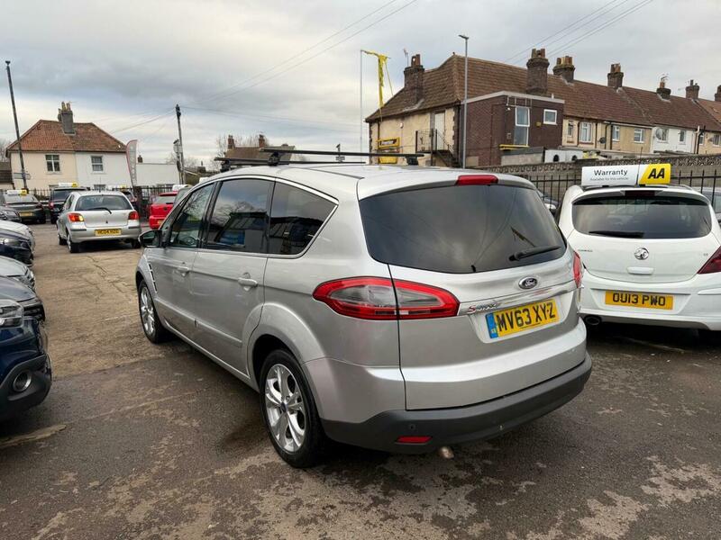 Used Ford S-Max 2013 for sale - 77609638: Photo 4