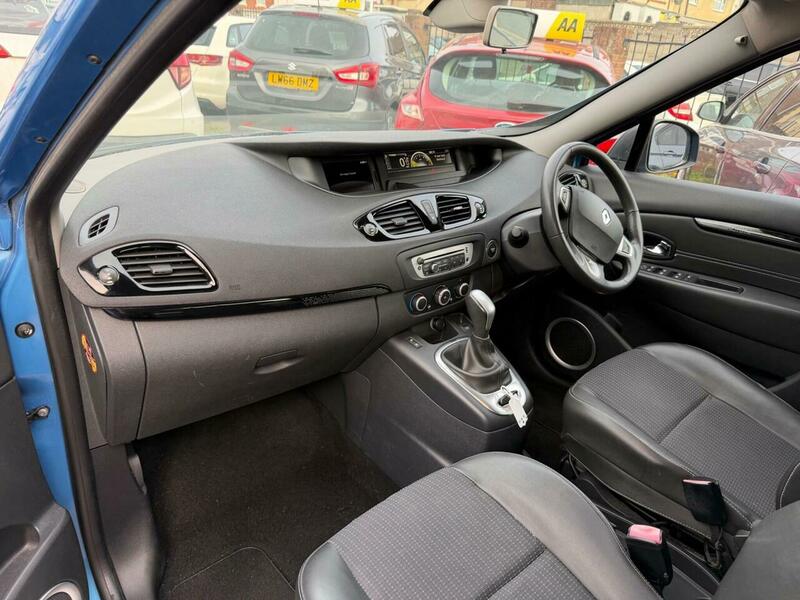 Used Renault Scenic 2012 for sale - 78004079: Photo 11