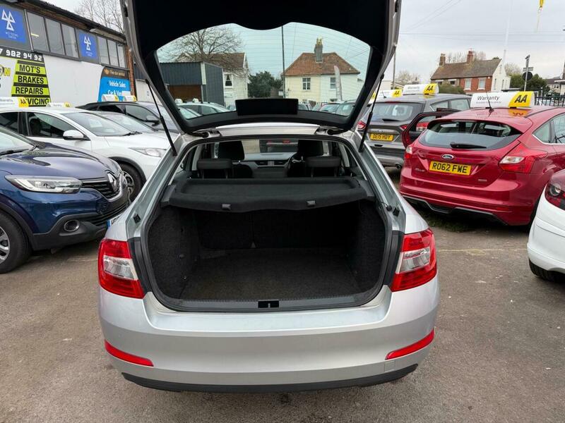 Used Skoda Octavia 2015 for sale - 77735293: Photo 13