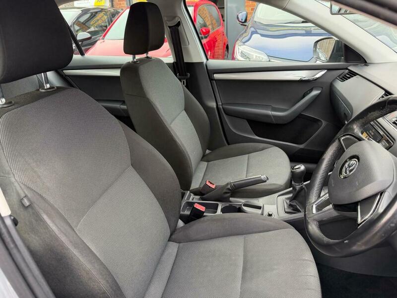 Used Skoda Octavia 2015 for sale - 77735293: Photo 17