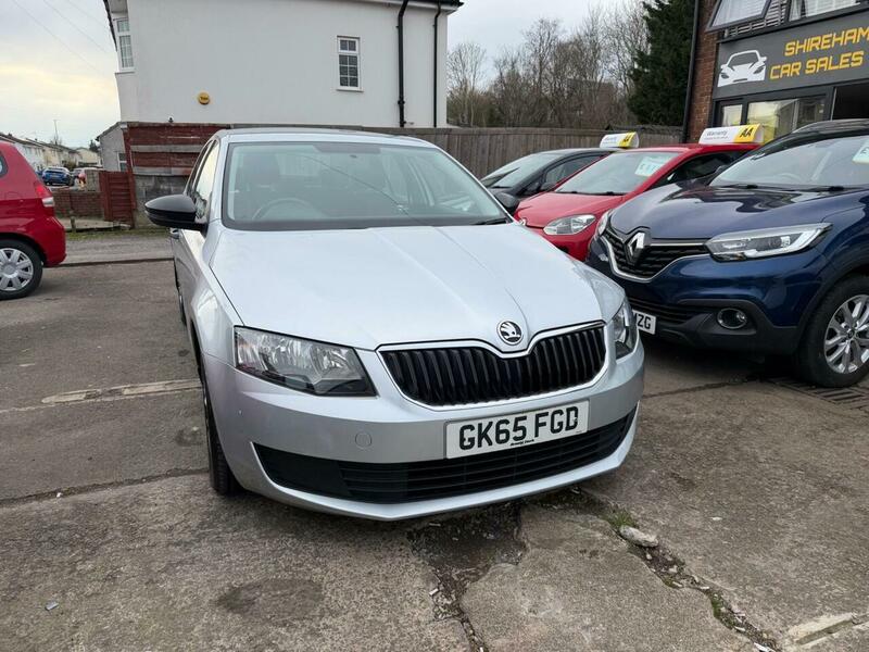 Used Skoda Octavia 2015 for sale - 77735293: Photo 2