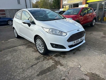 2014 - 1.0 EcoBoost Titanium 5dr
