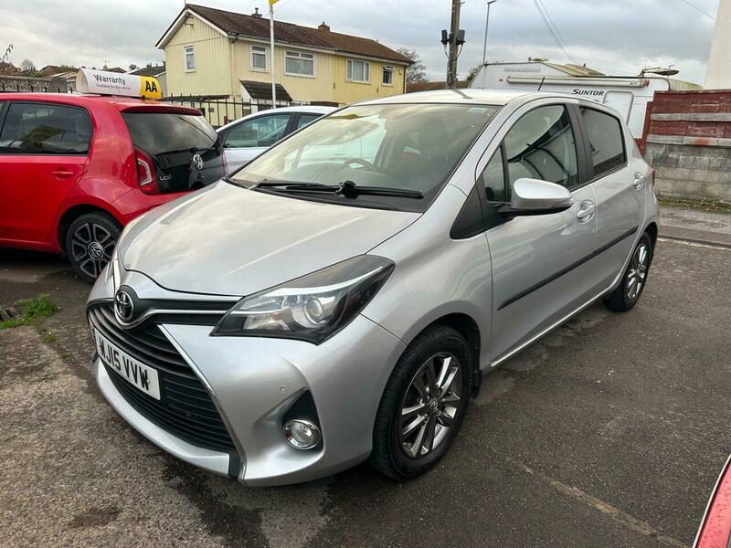 Used Toyota Yaris 2015 for sale - 76536331: Photo 3