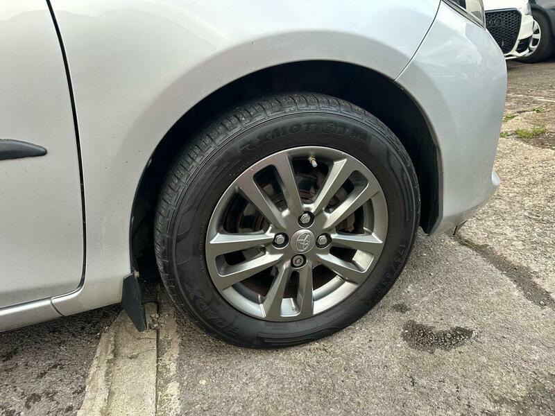 Used Toyota Yaris 2015 for sale - 76536331: Photo 7