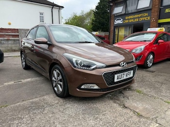 Used Hyundai i20 2017 for sale - 78469109: Photo