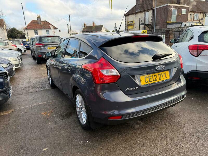 Used Ford Focus 2012 for sale - 77465418: Photo 4