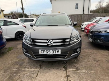 Used Volkswagen Tiguan 2016 for sale - 77636879: Photo