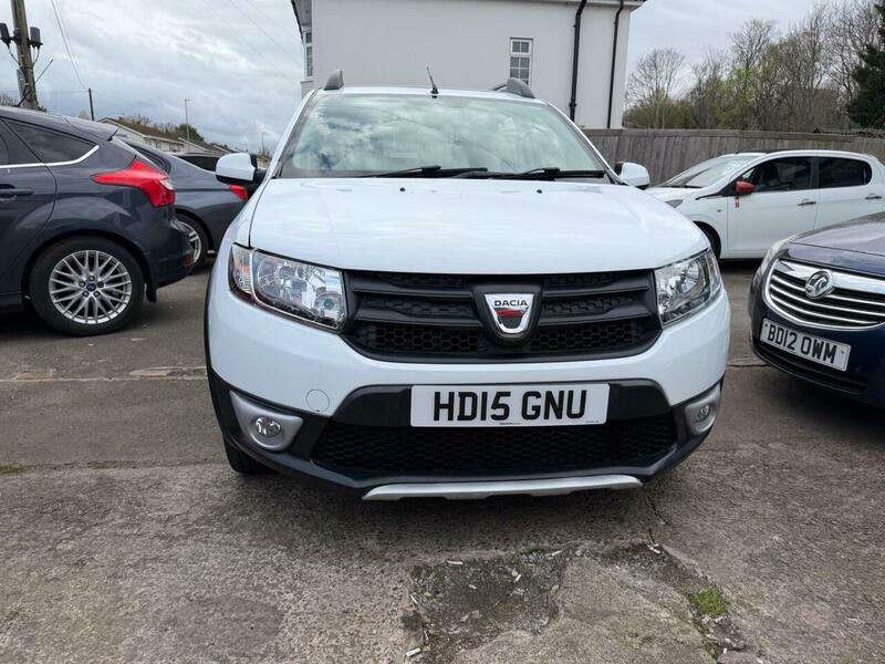 Used Dacia Sandero Stepway 2015 for sale - 78004123: Photo 2