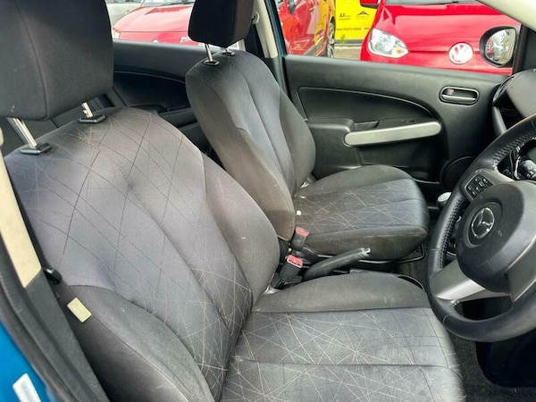 Used Mazda Mazda2 2010 for sale - 75067327: Photo 15