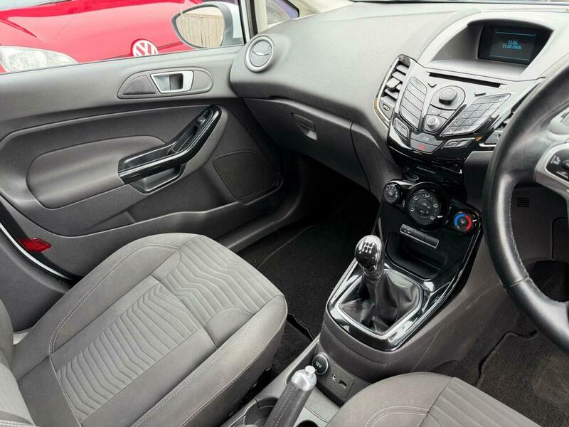 Used Ford Fiesta 2013 for sale - 77636880: Photo 17