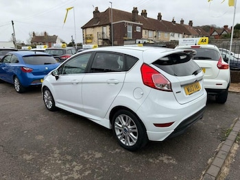 Used Ford Fiesta 2013 for sale - 77636880: Photo