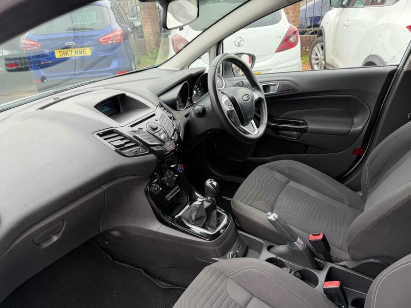 Used Ford Fiesta 2013 for sale - 77636880: Photo 9