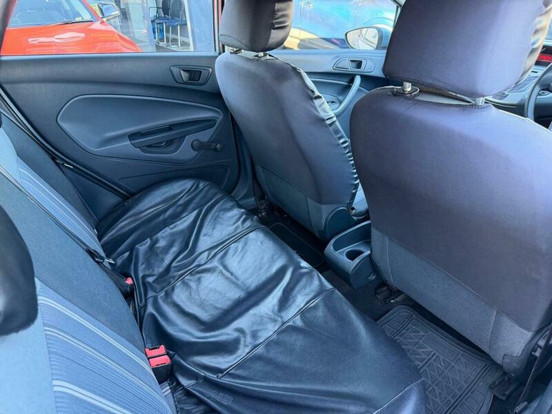 Used Ford Fiesta 2010 for sale - 77976867: Photo 12