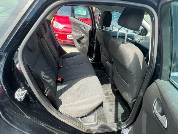 Used Ford Focus 2015 for sale - 75347947: Photo 12