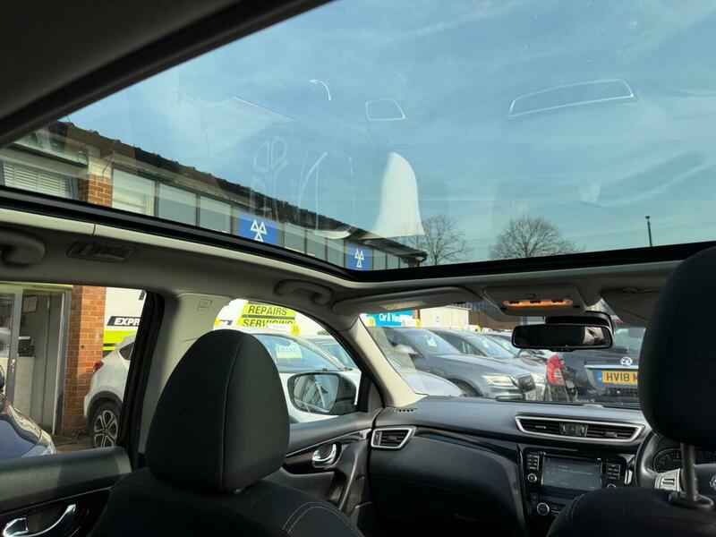 Used Nissan Qashqai 2014 for sale - 77976876: Photo 16