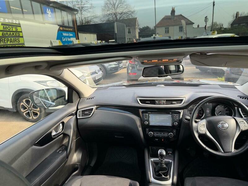 Used Nissan Qashqai 2014 for sale - 77976876: Photo 17