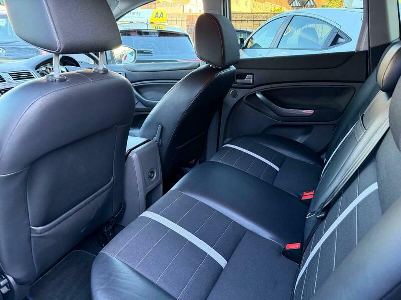 Used Ford Kuga 2011 for sale - 77437931: Photo 16