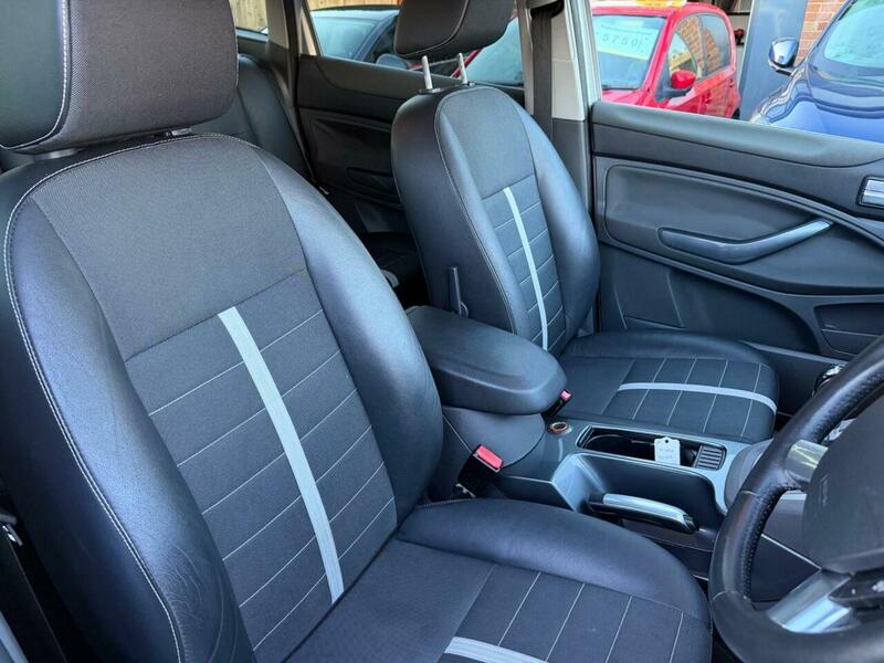 Used Ford Kuga 2011 for sale - 77437931: Photo 24