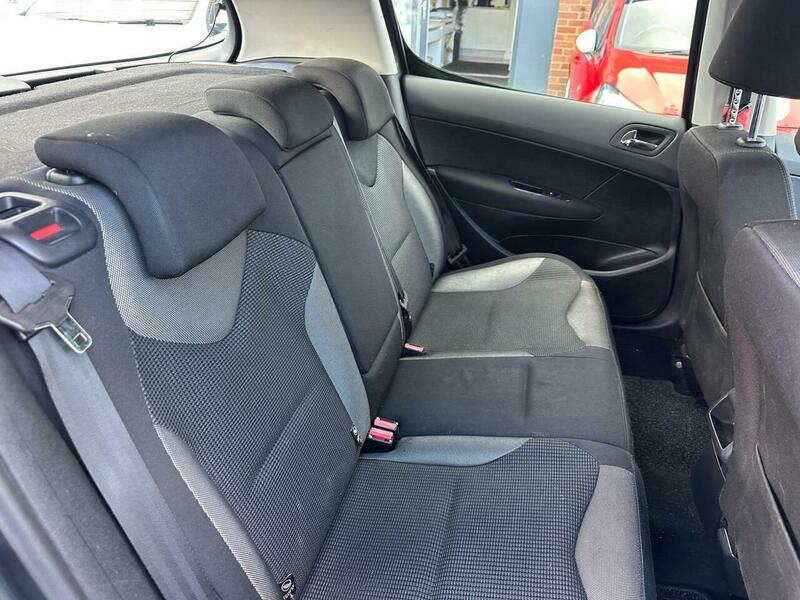 Used Peugeot 308 2012 for sale - 77188996: Photo 14