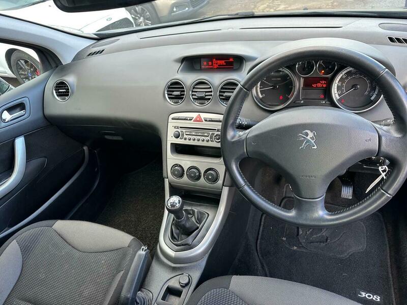 Used Peugeot 308 2012 for sale - 77188996: Photo 17