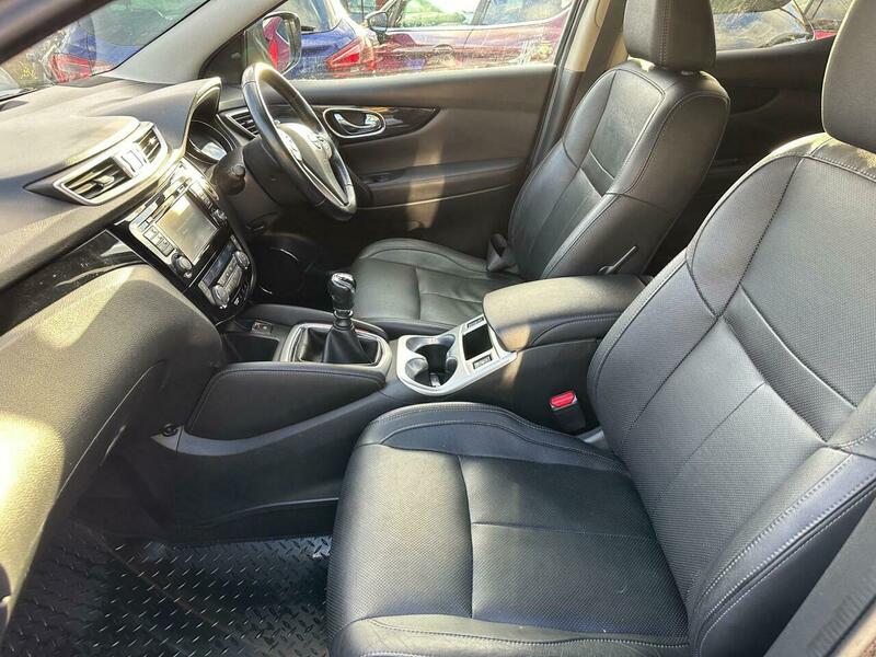 Used Nissan Qashqai 2014 for sale - 76910814: Photo 9