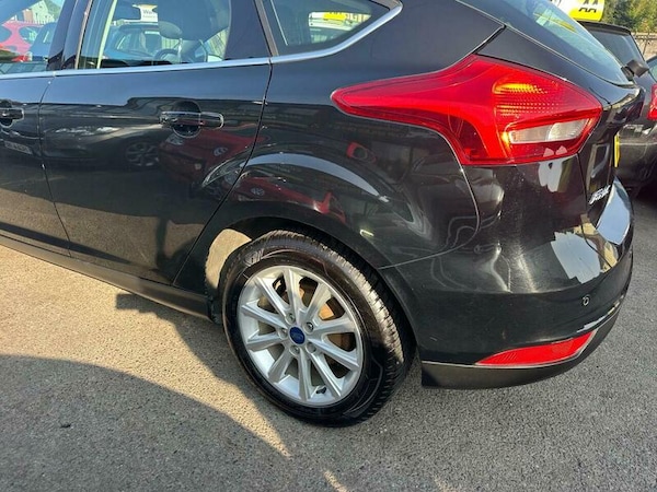 Used Ford Focus 2016 for sale - 75681025: Photo 5