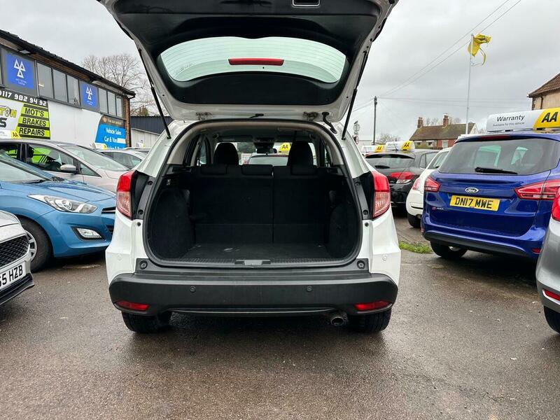 Used Honda HR-V 2015 for sale - 76848540: Photo 14