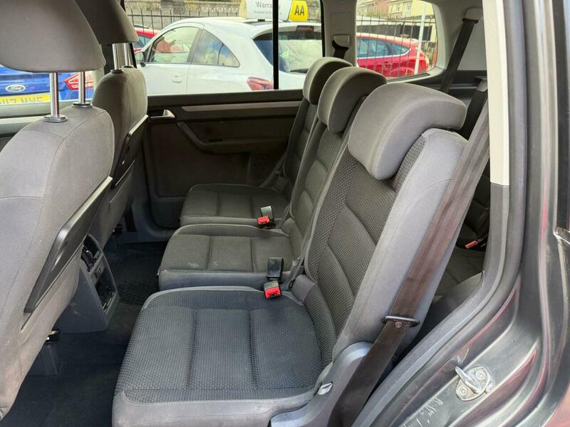 Used Volkswagen Touran 2011 for sale - 77704186: Photo 12