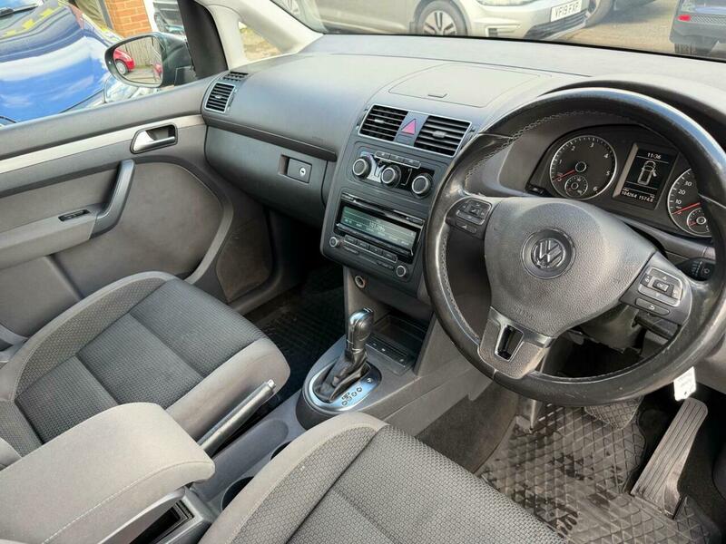Used Volkswagen Touran 2011 for sale - 77704186: Photo 16