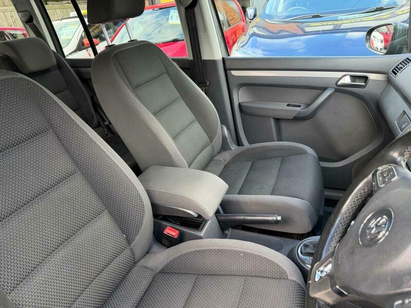 Used Volkswagen Touran 2011 for sale - 77704186: Photo 17