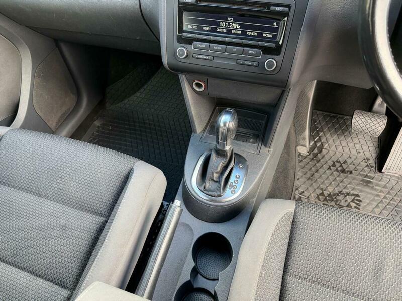 Used Volkswagen Touran 2011 for sale - 77704186: Photo 18