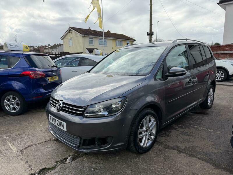 Used Volkswagen Touran 2011 for sale - 77704186: Photo 4