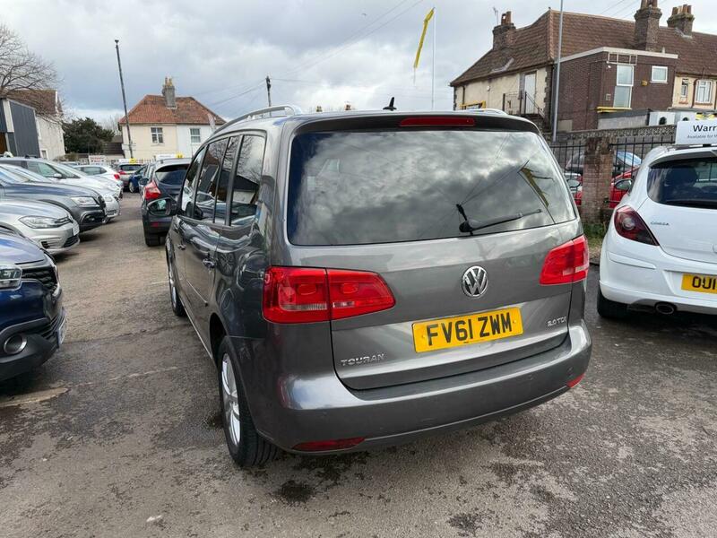Used Volkswagen Touran 2011 for sale - 77704186: Photo 6