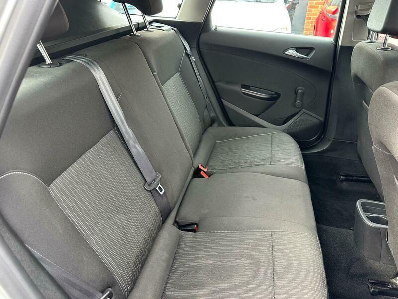 Used Vauxhall Astra 2015 for sale - 76631129: Photo 15