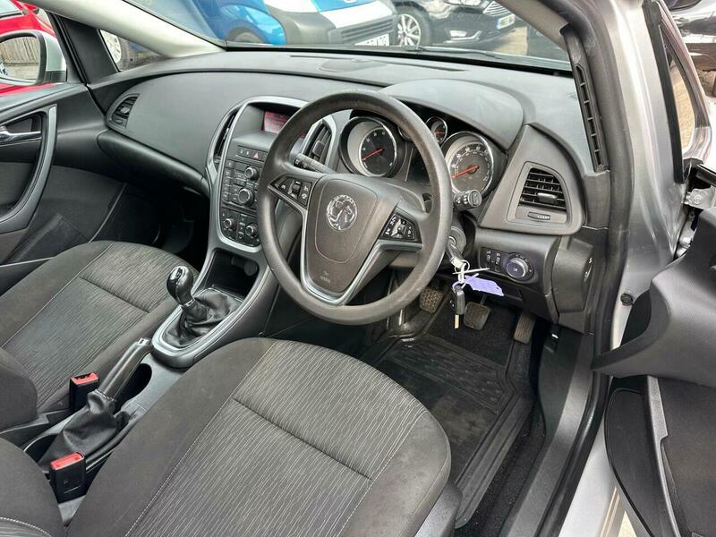 Used Vauxhall Astra 2015 for sale - 76631129: Photo 16