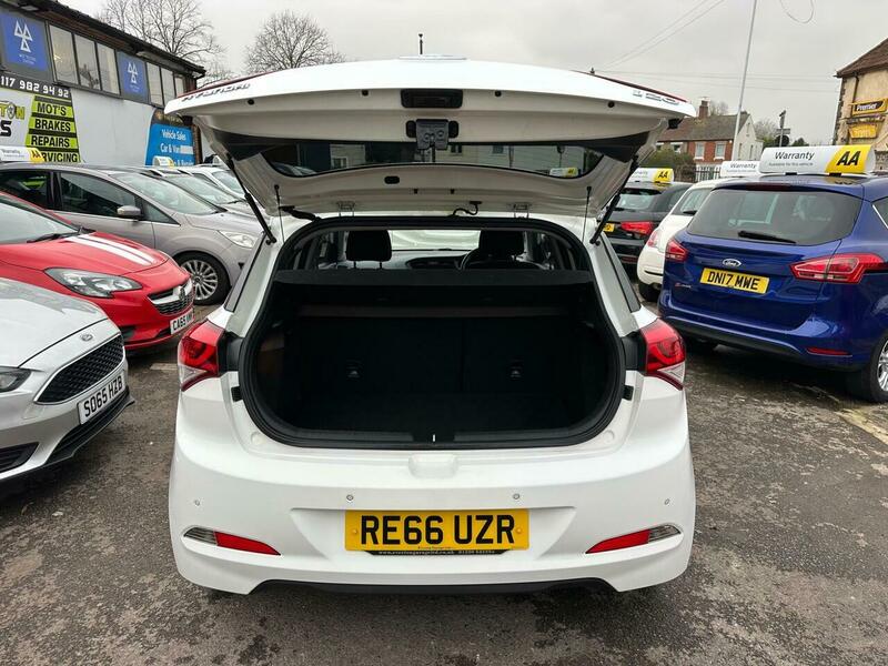 Used Hyundai i20 2016 for sale - 77038650: Photo 12