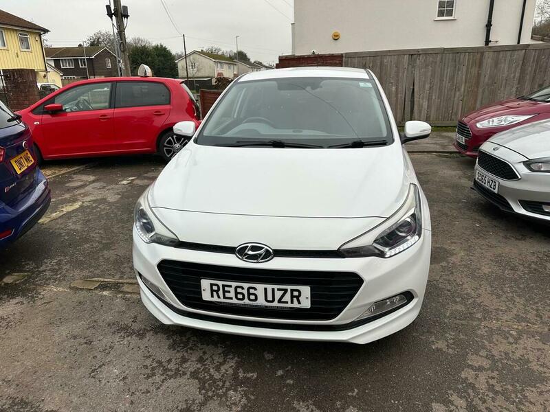 Used Hyundai i20 2016 for sale - 77038650: Photo 2