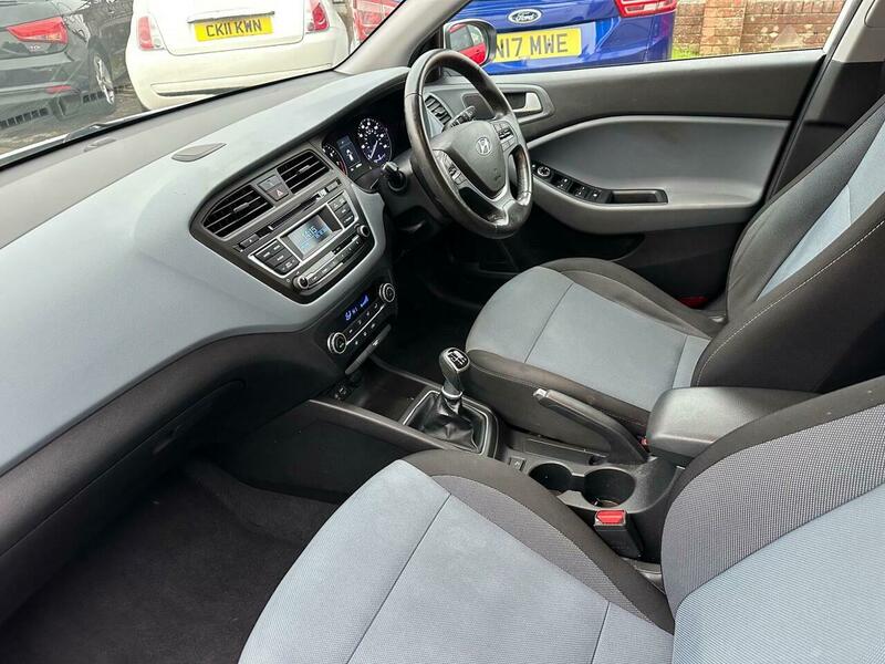 Used Hyundai i20 2016 for sale - 77038650: Photo 8