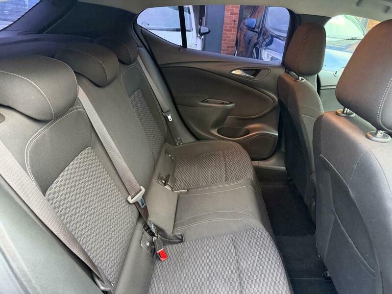 Used Vauxhall Astra 2018 for sale - 77521718: Photo 15