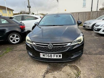 Used Vauxhall Astra 2018 for sale - 77521718: Photo