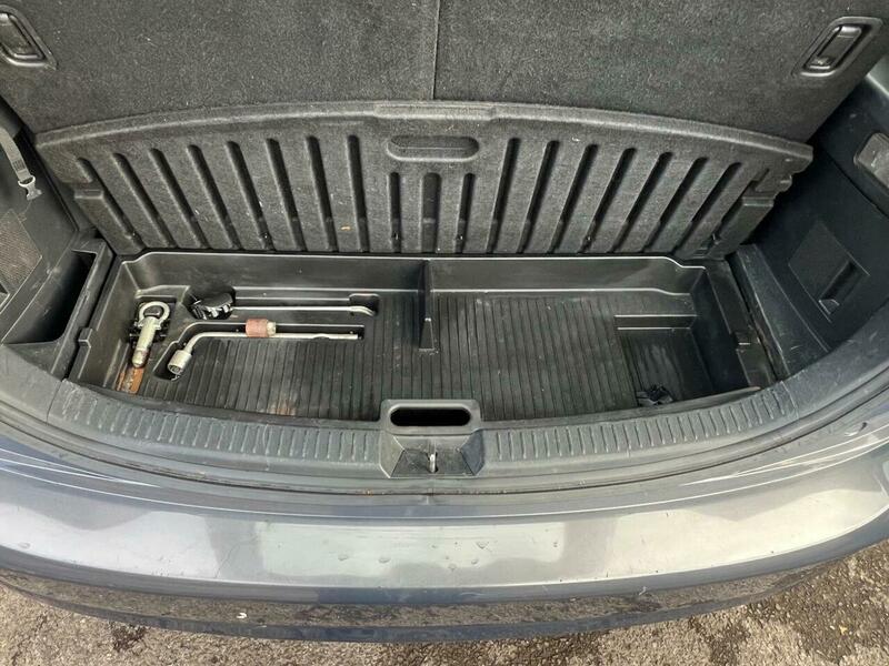 Used Mazda Mazda5 2008 for sale - 76357168: Photo 6