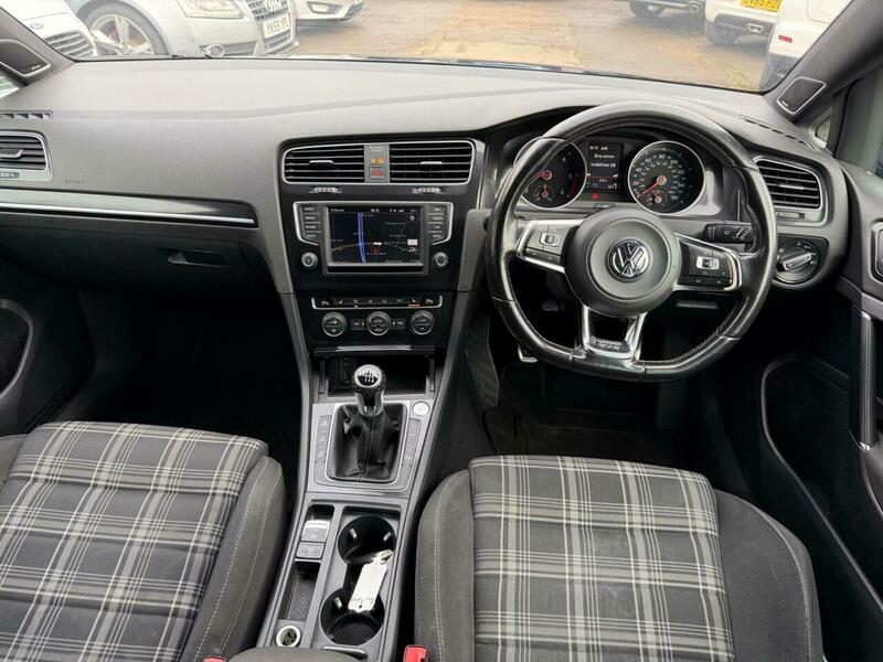 Used Volkswagen Golf 2016 for sale - 77394997: Photo 24