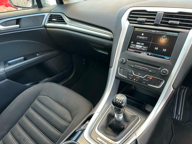 Used Ford Mondeo 2015 for sale - 77107331: Photo 19