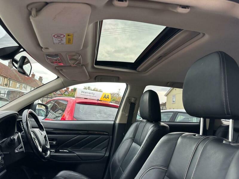 Used Mitsubishi Outlander 2016 for sale - 76520896: Photo 12