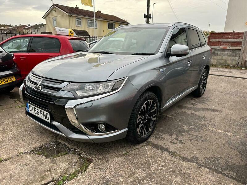Used Mitsubishi Outlander 2016 for sale - 76520896: Photo 3