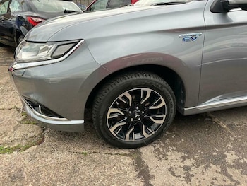 Used Mitsubishi Outlander 2016 for sale - 76520896: Photo