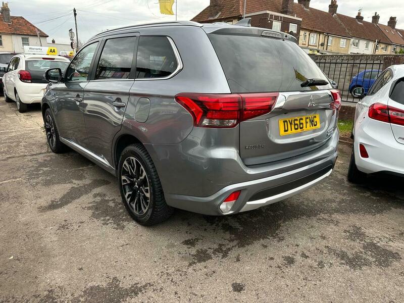 Used Mitsubishi Outlander 2016 for sale - 76520896: Photo 5