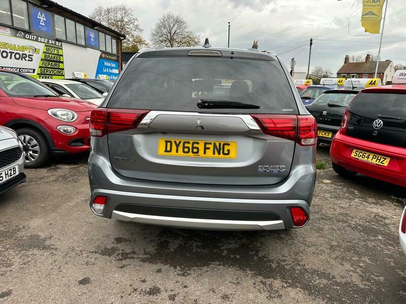 Used Mitsubishi Outlander 2016 for sale - 76520896: Photo 7